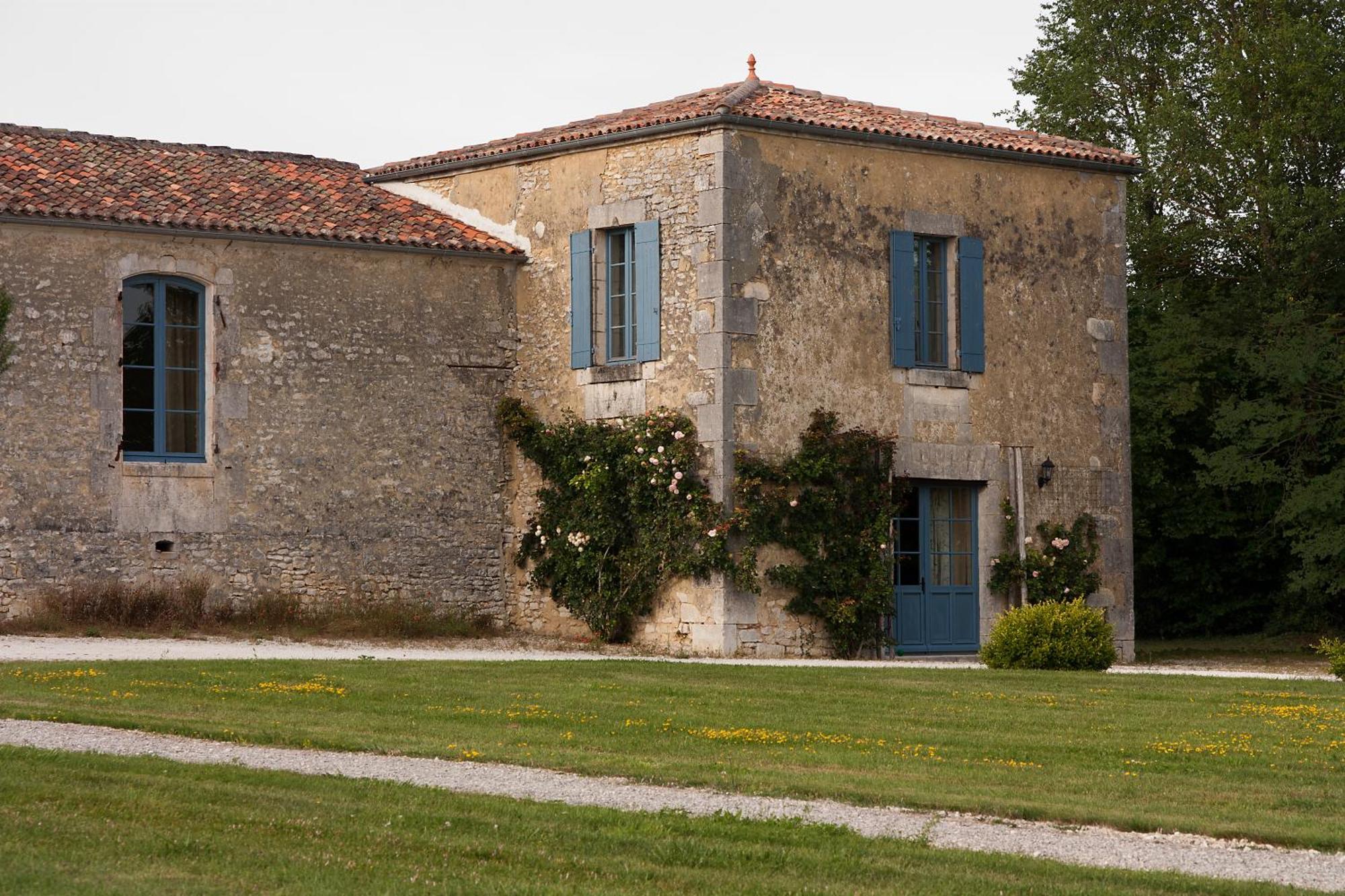 Chambres D'Hotes Logis De L'Astree Saint-Bris-des-Bois Exterior photo